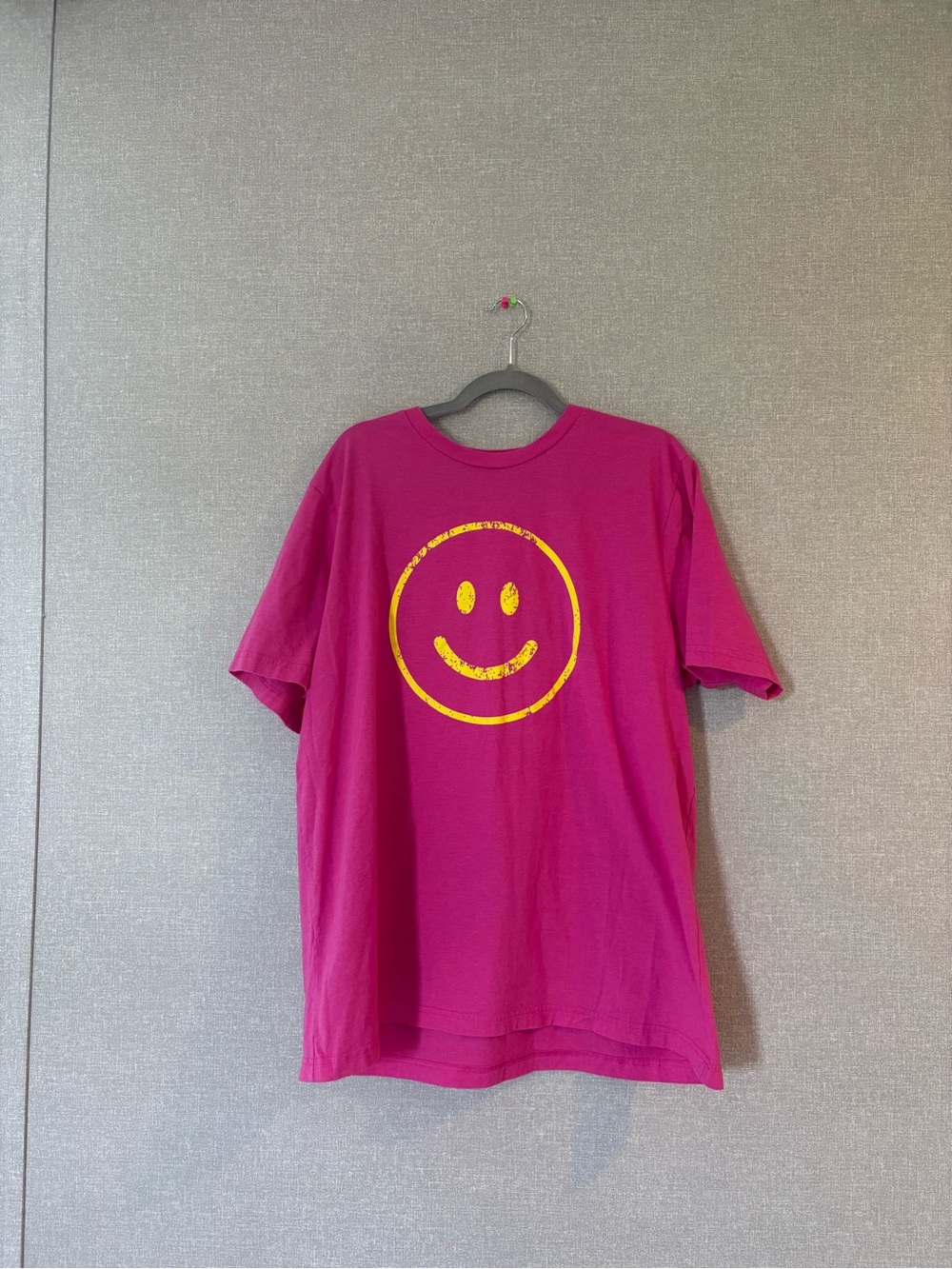 Glitzy Girlz Pink Smiley Face Graphic Tee – Women’s Size 2X